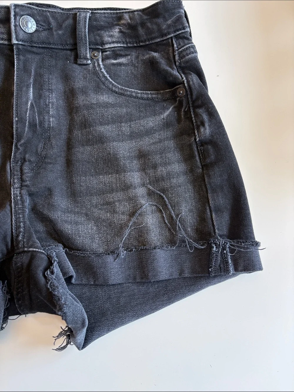 American Eagle Outfitters Black High-Rise Distressed Denim Shorts size 0